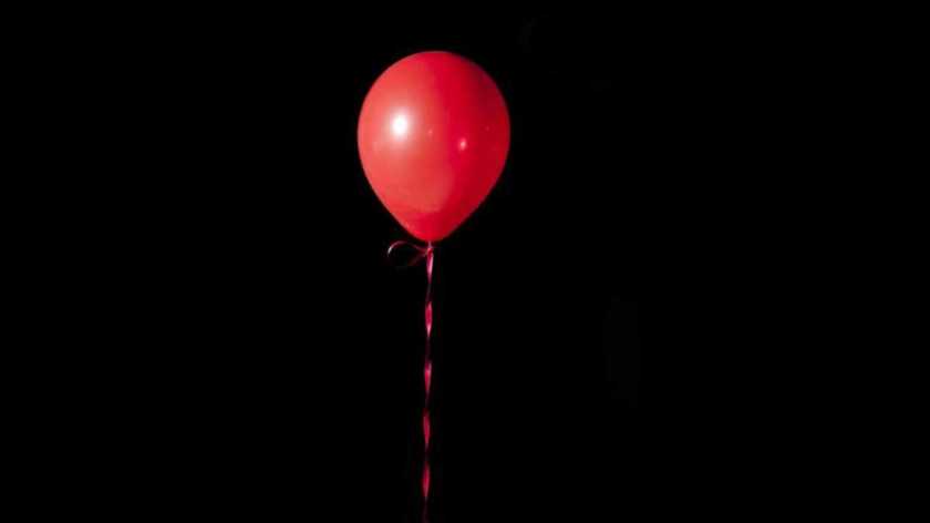 red balloon2